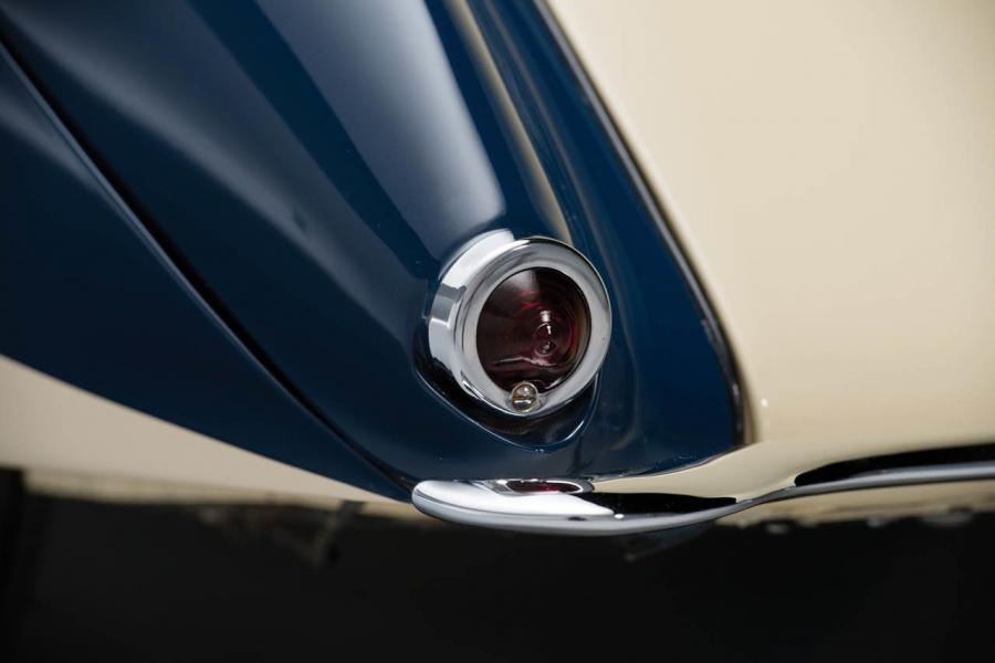 Детали экстерьера Delahaye 135 M Cabriolet par Figoni & Falaschi 1937 года  (фото 2 из 40)